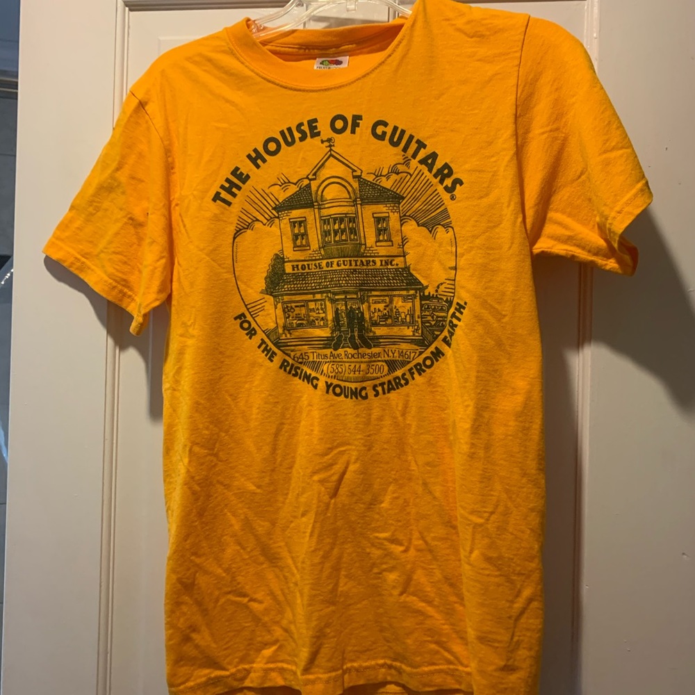 House of Guitars vintage tee